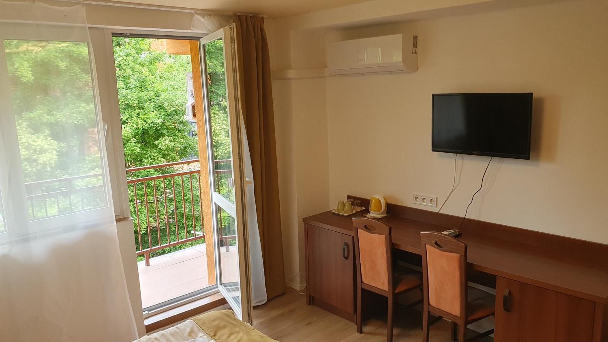 Hotel Felicia Kaluža Eksteriør billede
